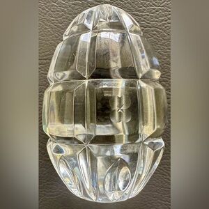 VINTAGE CRYSTAL PAPERWEIGHT EGG WITH ENGRAVED FOUR LEAF CLOVERS.